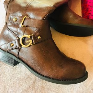 Guess brown boots